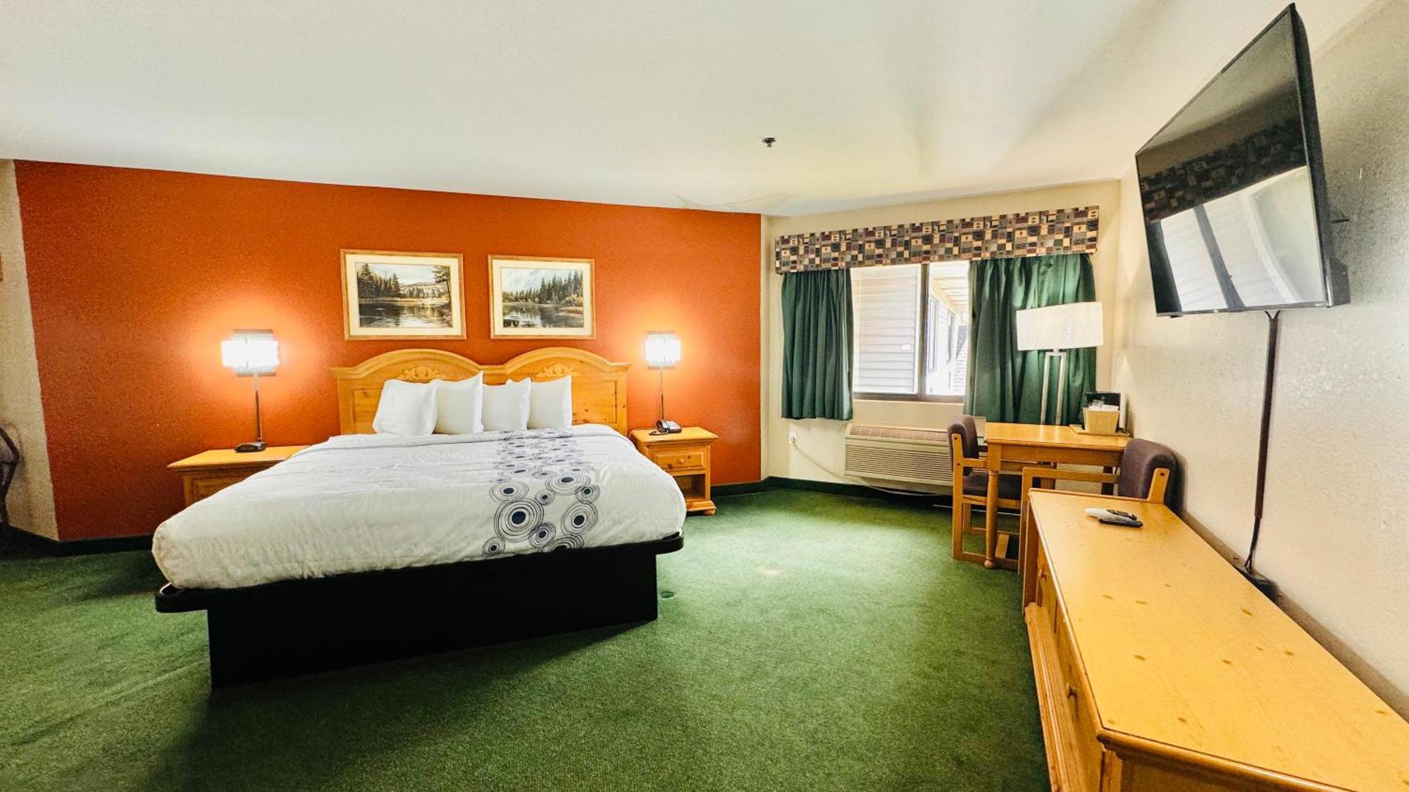 Regency Inn And Suites Stilwell Экстерьер фото